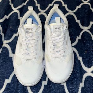 Vans Range EXP Low-Top Sneaker - Women's 7.5/ White